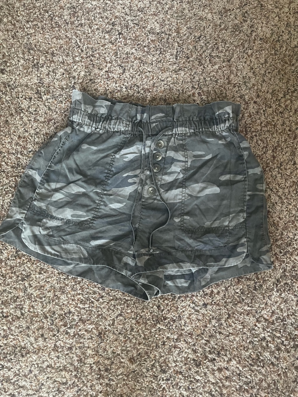 Express Camo Elastic-Waist Button-Front Shorts